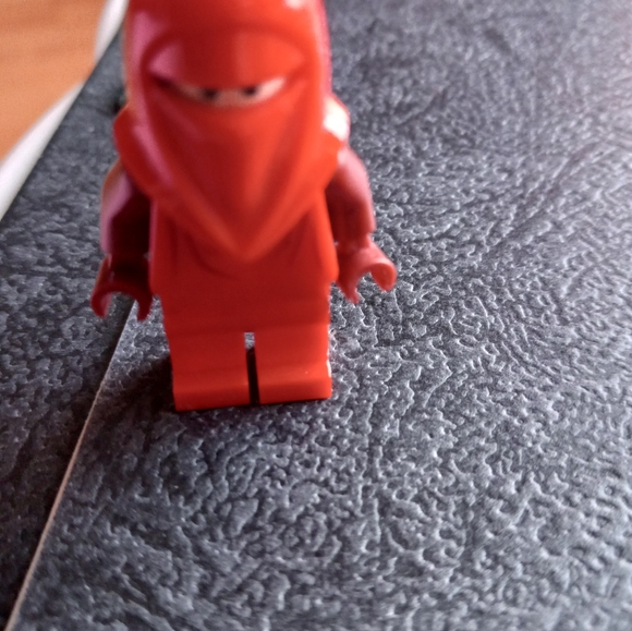 Lego Star Wars Royal Guard 1 1/8 in Red Minifigure Toy - Picture 5 of 9